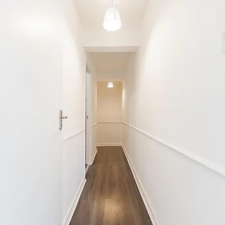 Luxury 3 Bedroom Flat With Balcony In Westbourne Park Londra Esterno foto
